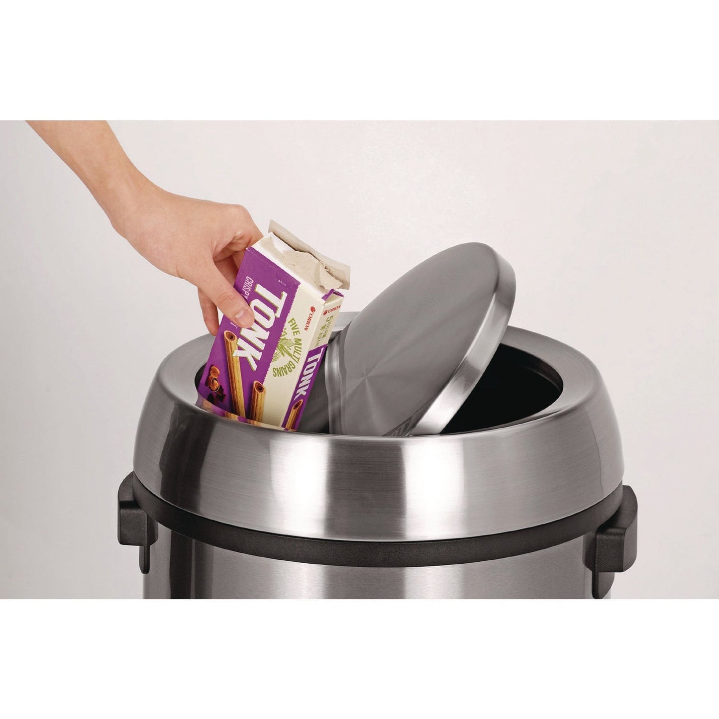 Alpine Industries 17 Gal Stainless Steel Swivel Trash Can Cover, 15.7 x 15.67 x 15.67, Silver